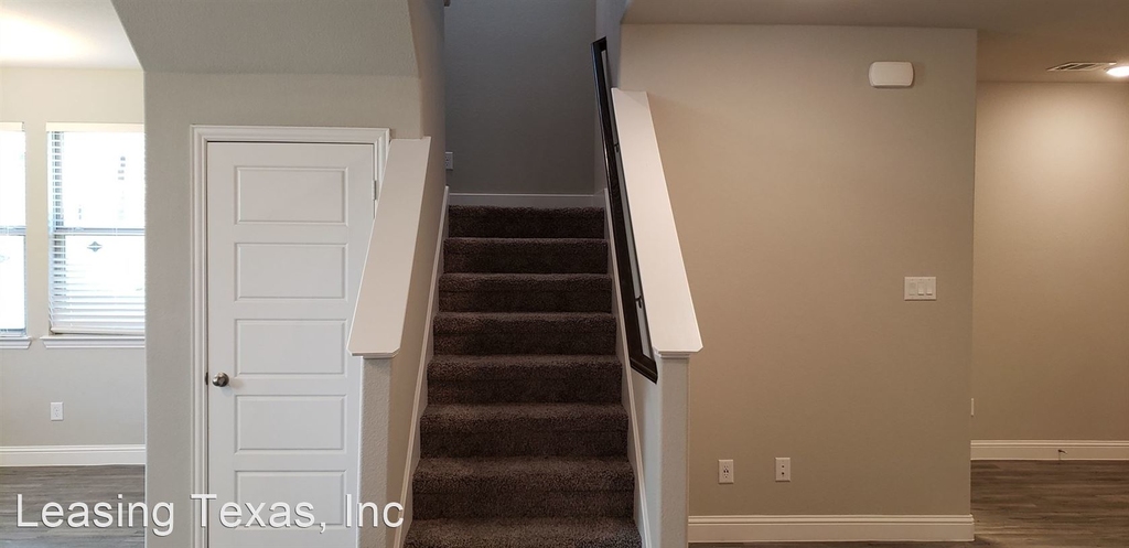 4925 Sanger Circle Dr. - Photo 12