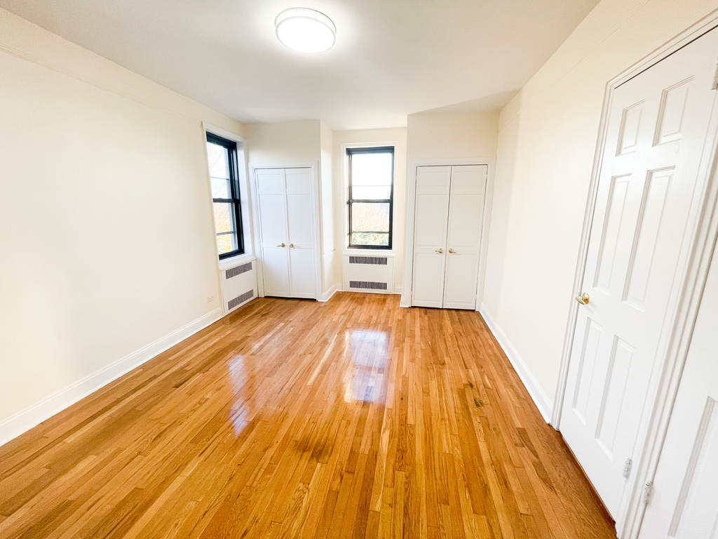 2147 East 17th Street - Photo 4