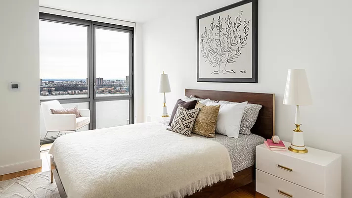 1 bedroom Flex 2 with Private outdoor Space on West 57th Street - Photo 2