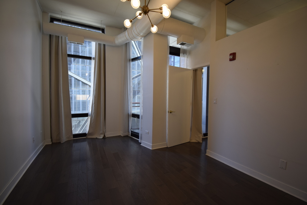 740 West Fulton Street - Photo 6