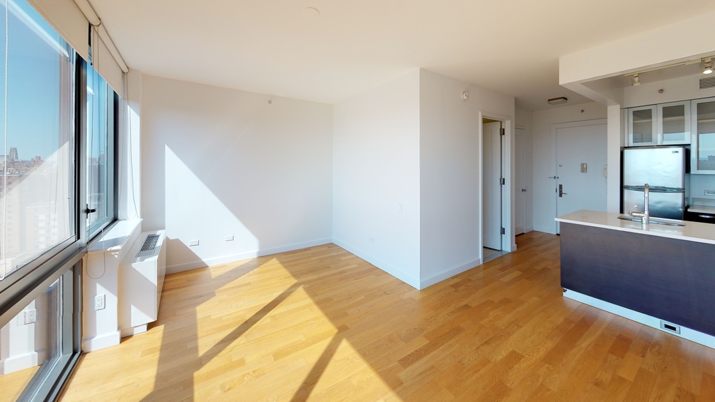 808 Columbus Avenue - Photo 6