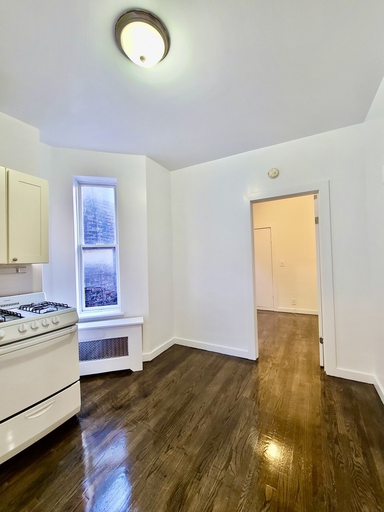 165 East 87th Street - Photo 4