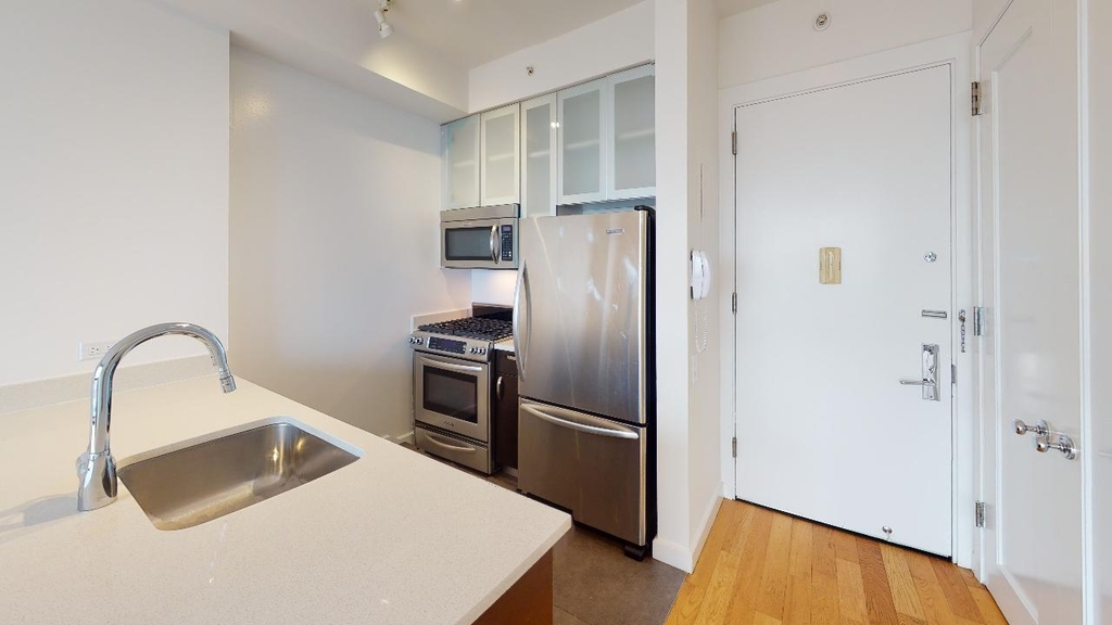 808 Columbus Avenue - Photo 6