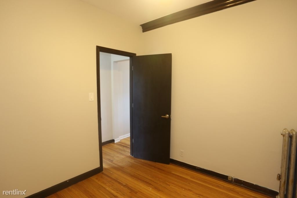 3825 N. Drake, Unit 3 - Photo 15