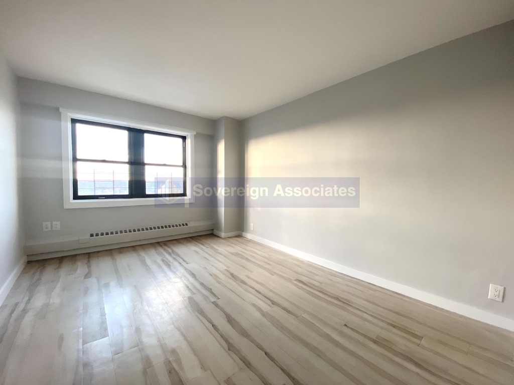 111 Wadsworth Avenue - Photo 8