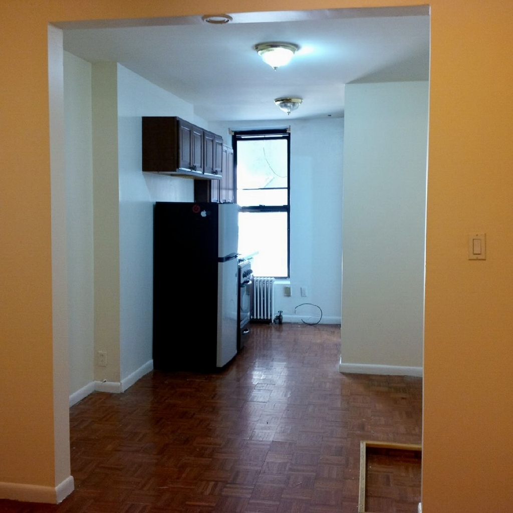 1132 1st Avenue - Photo 2