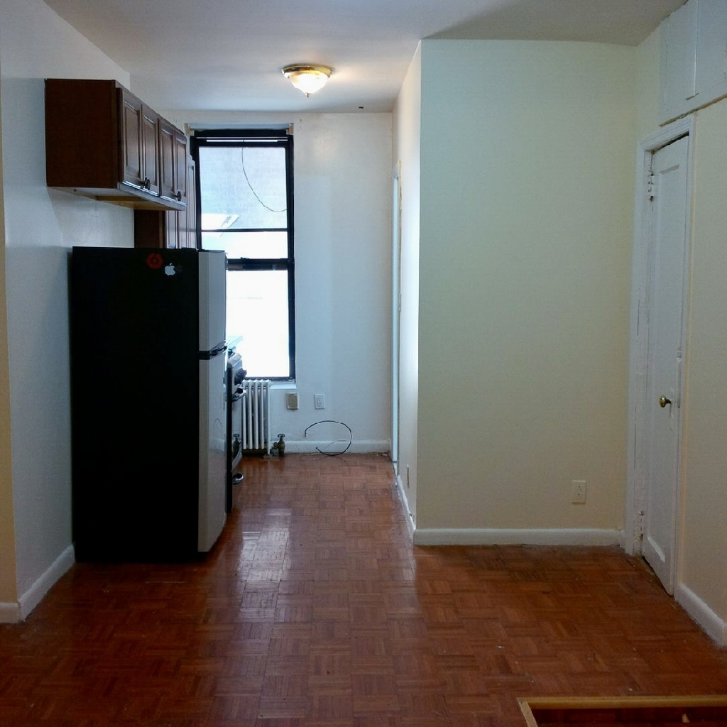 1132 1st Avenue - Photo 5