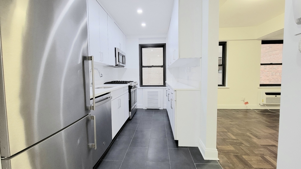 East 57th Street Sutton Place - Photo 5