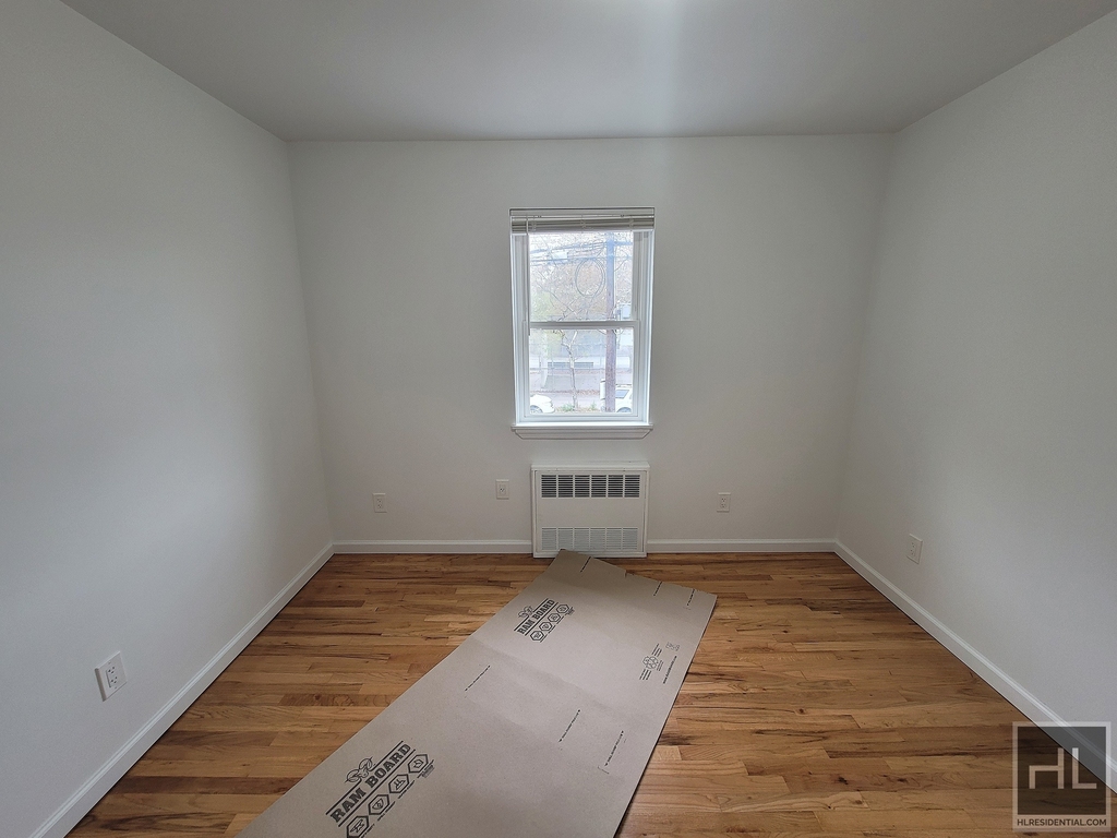 905 East 82 Street - Photo 9