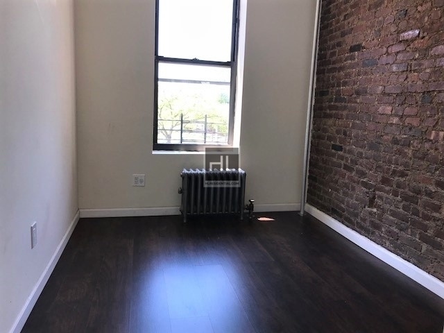 335 East 34 Street - Photo 5