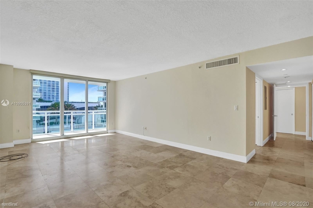 6917 Collins Ave - Photo 16