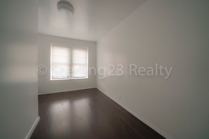 3606 Ditmars Blvd - Photo 1