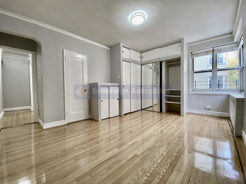 100 Bennett Avenue - Photo 8