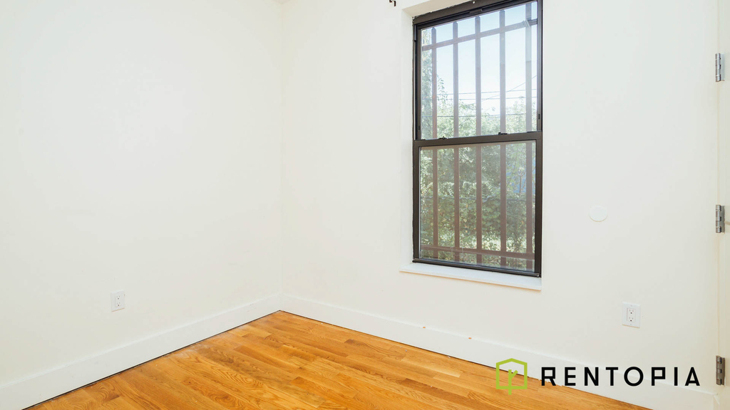 1100 Dekalb Avenue - Photo 6