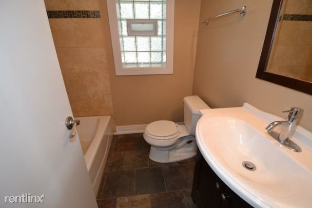 3023 N. Oakley, Unit G - Photo 9