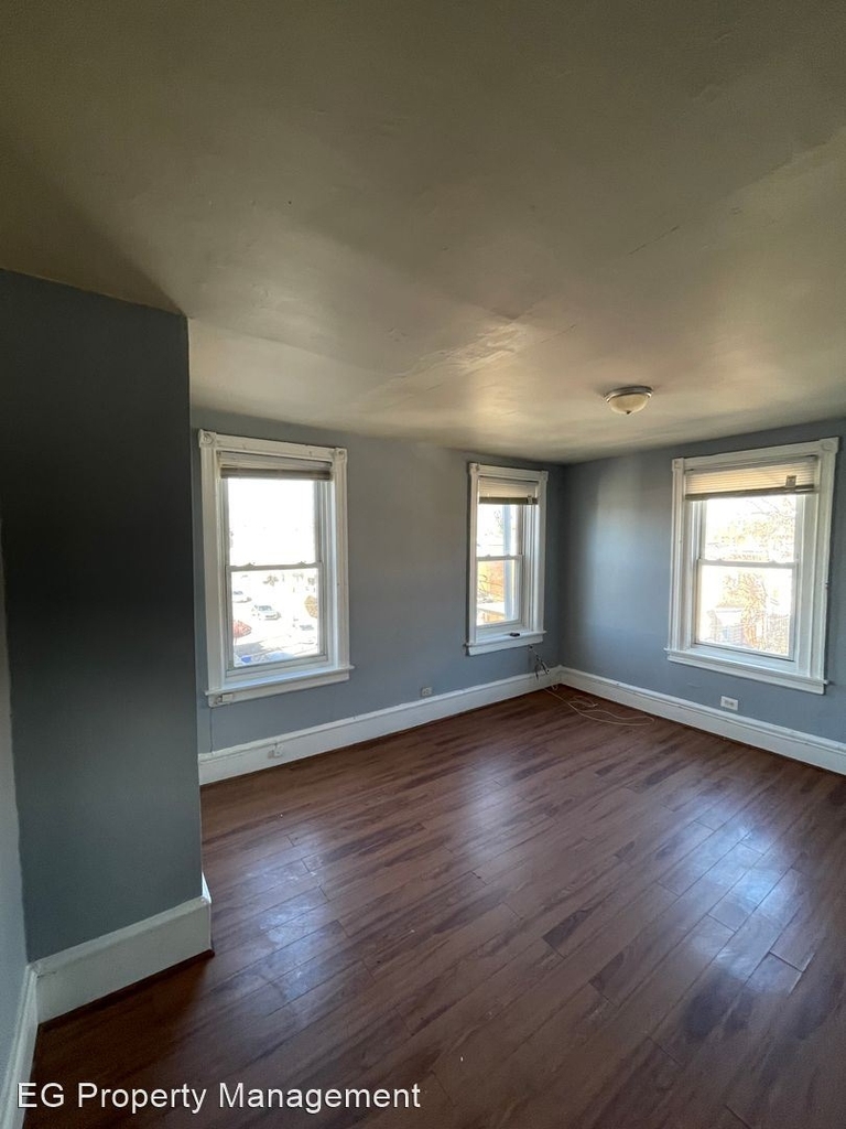 5225 Chester Ave. - Photo 3