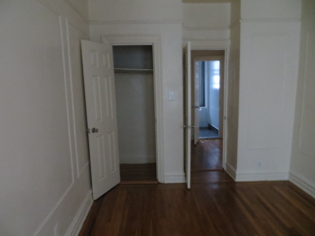 1539 Park Place - Photo 1