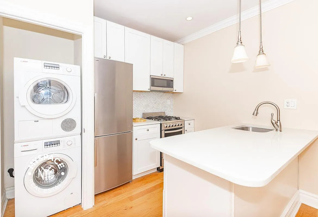 41 Jefferson Street - Photo 0