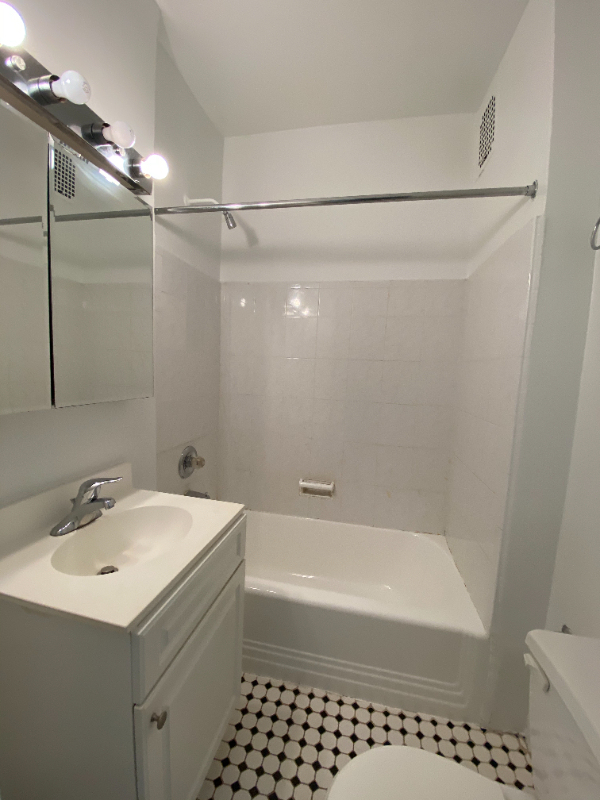 152 East 84th Street - Photo 6