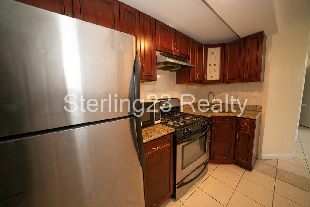 25-18 36th Avenue - Photo 2