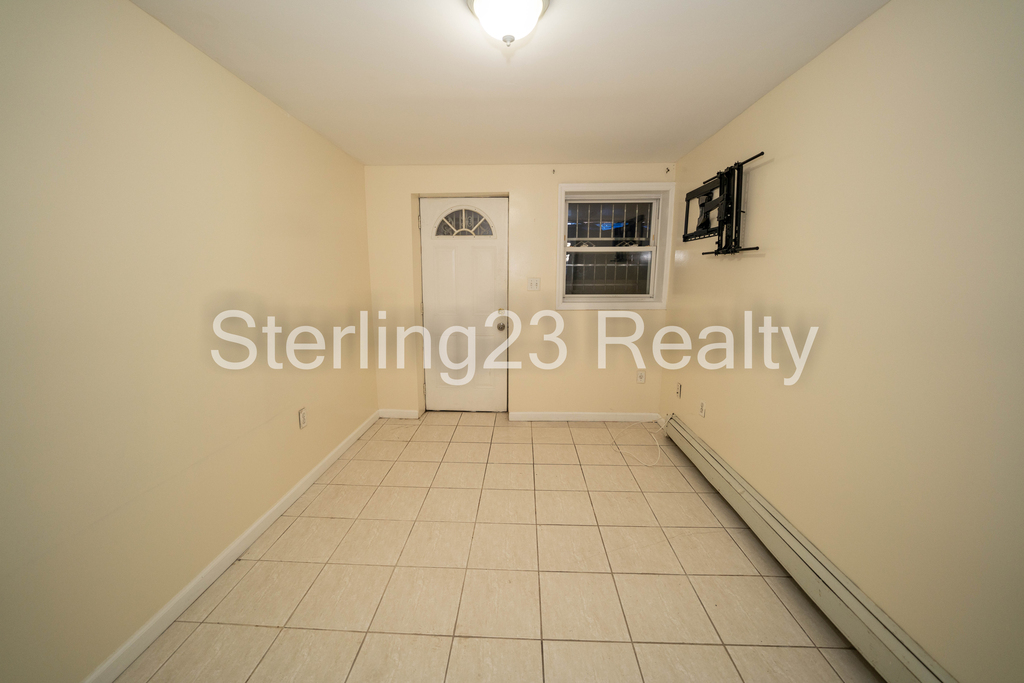 25-18 36th Avenue - Photo 10