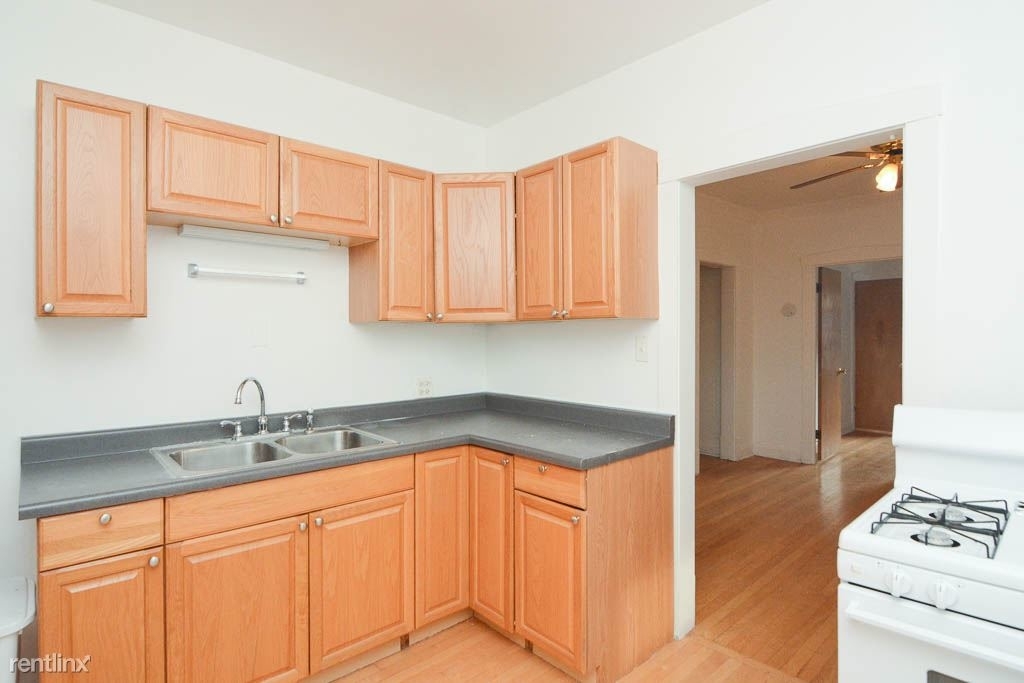 2835 W. Byron, Unit 2e - Photo 3