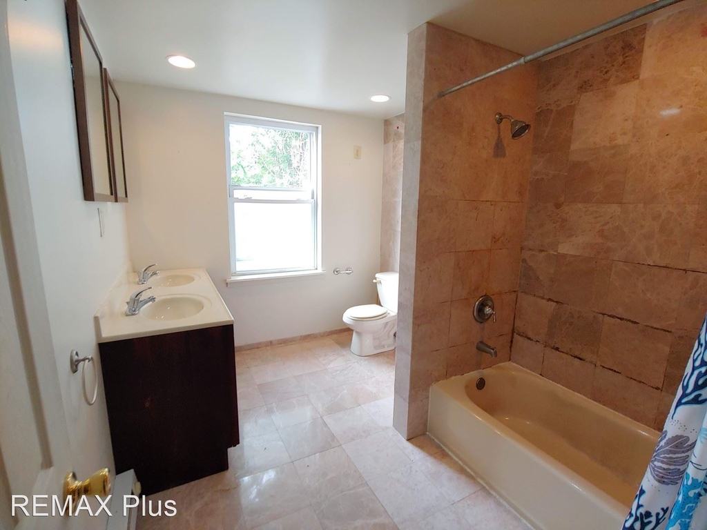 4220 Powelton Avenue - Photo 11