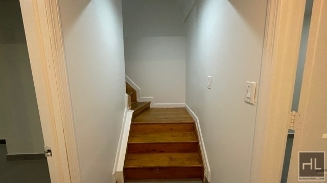 443 Franklin Avenue - Photo 8