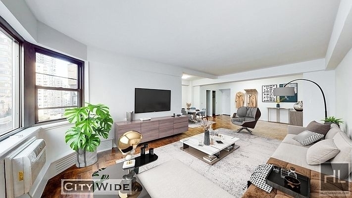 East 69 Street - Photo 1