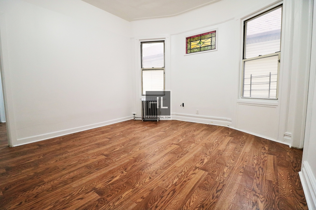 596 East 7 Street - Photo 12