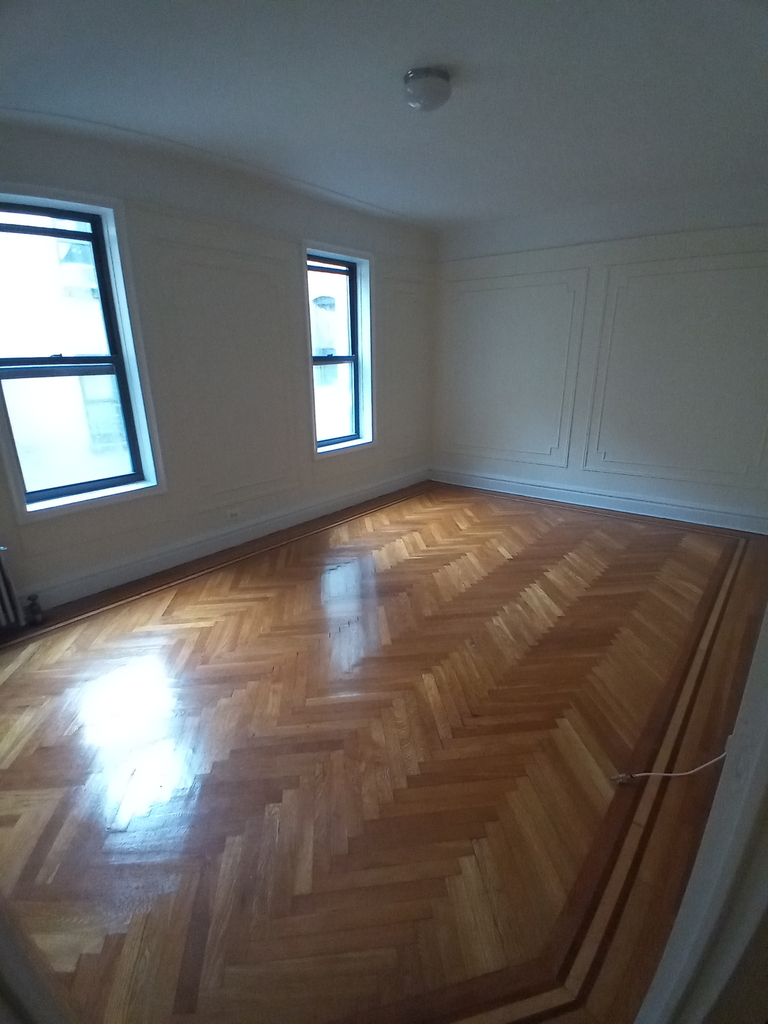 100 Thayer Street - Photo 2