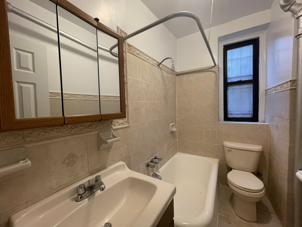 673 West 193rd Street - Photo 7