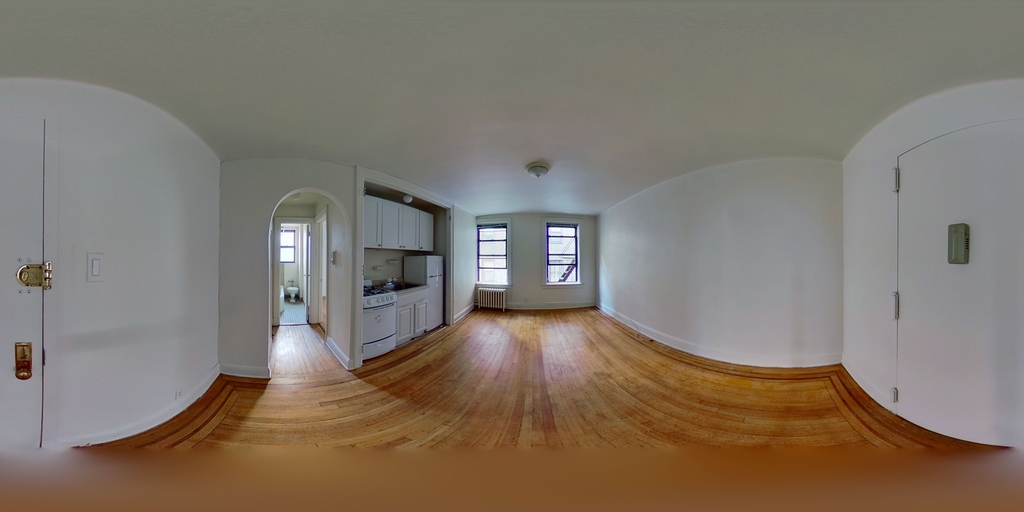 398 East 52nd Street - Photo 4