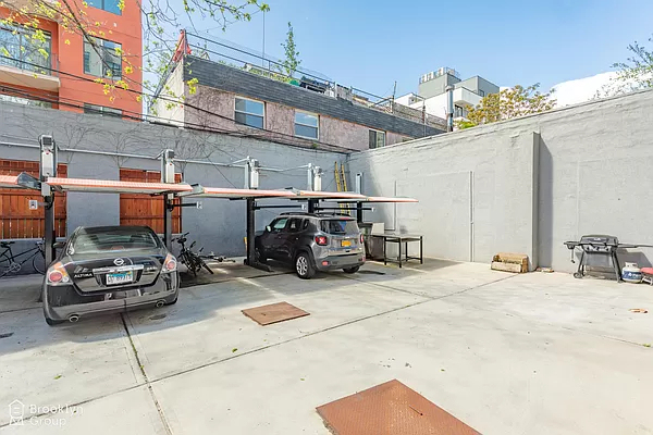 56 Box Street - Photo 11