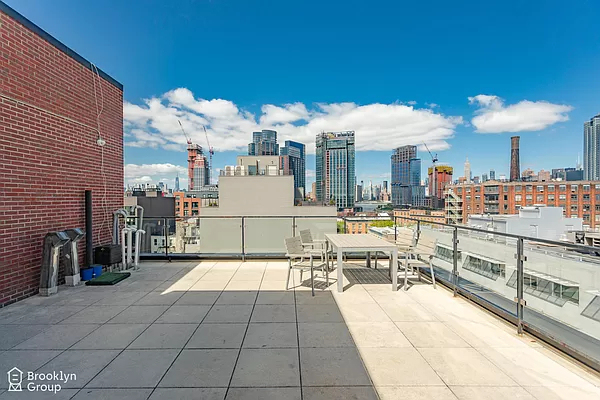 56 Box Street - Photo 10