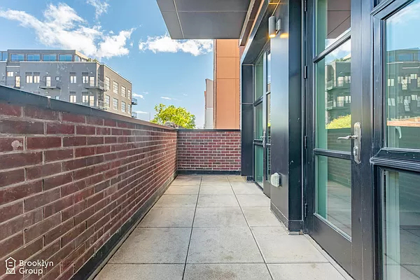 56 Box Street - Photo 5