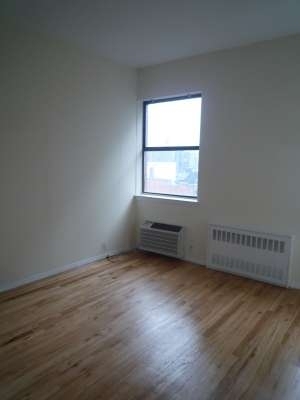 East 12th Street - Photo 6