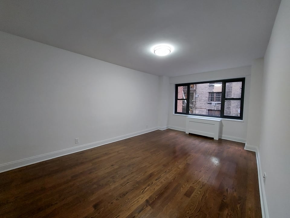 East 56th Street - Photo 2