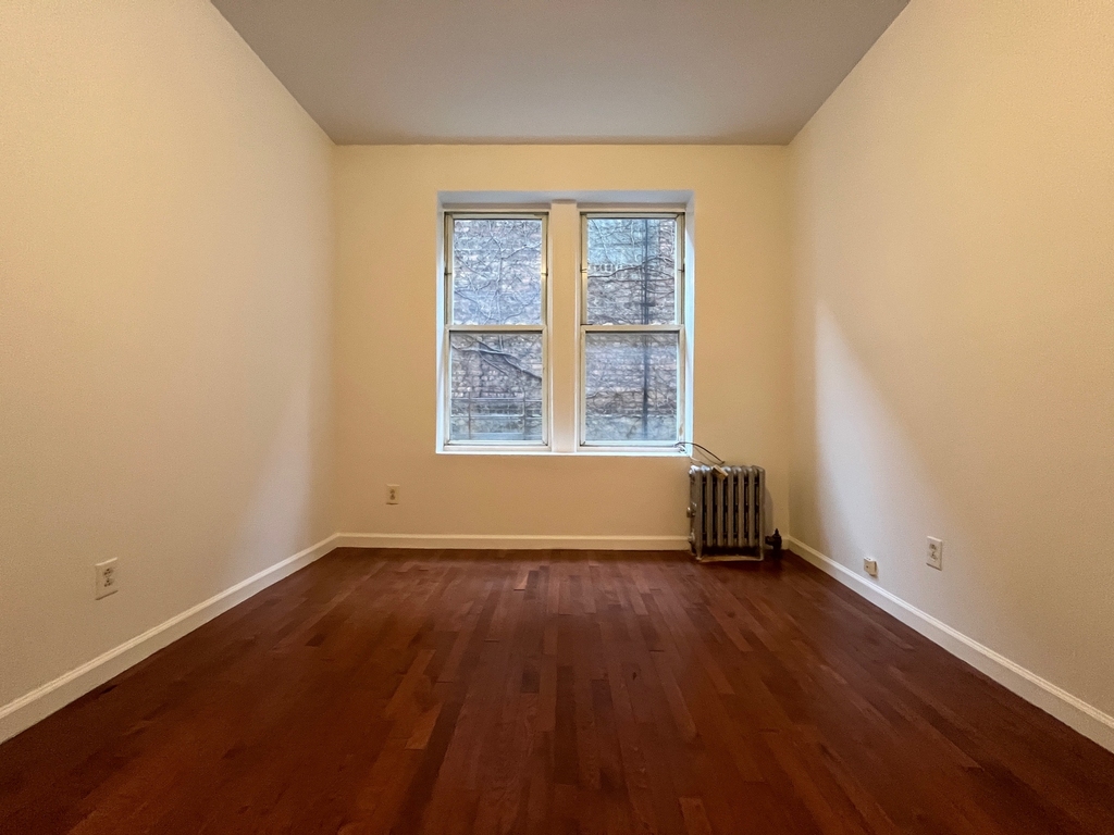 595 West 207th Street - Photo 2