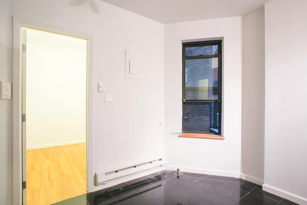 338 West 49th Street - Photo 2