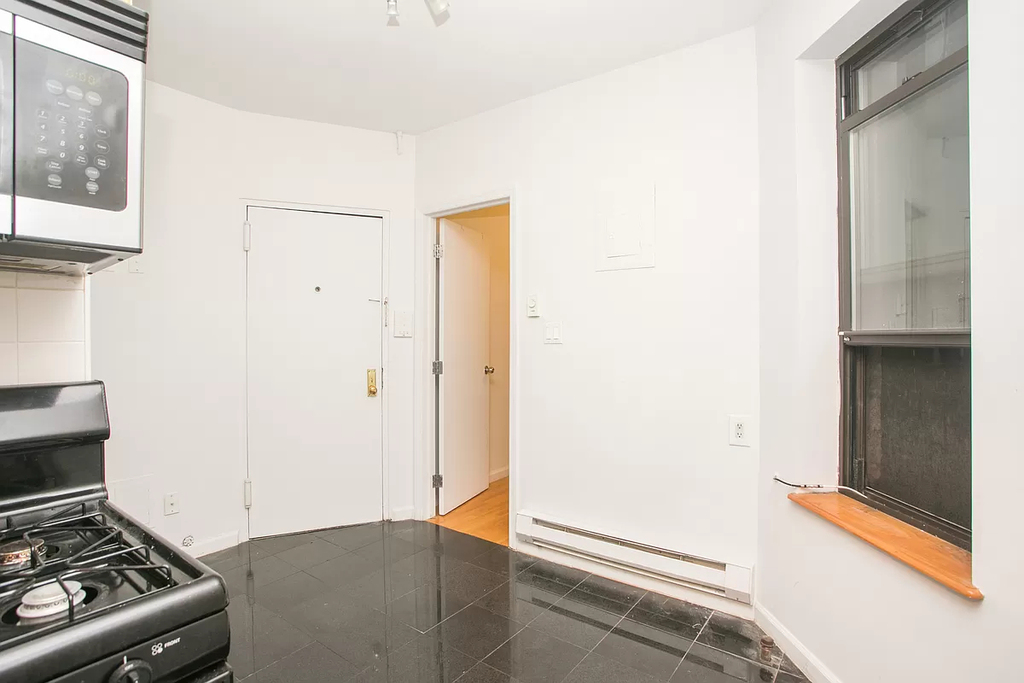 338 West 49th Street - Photo 1