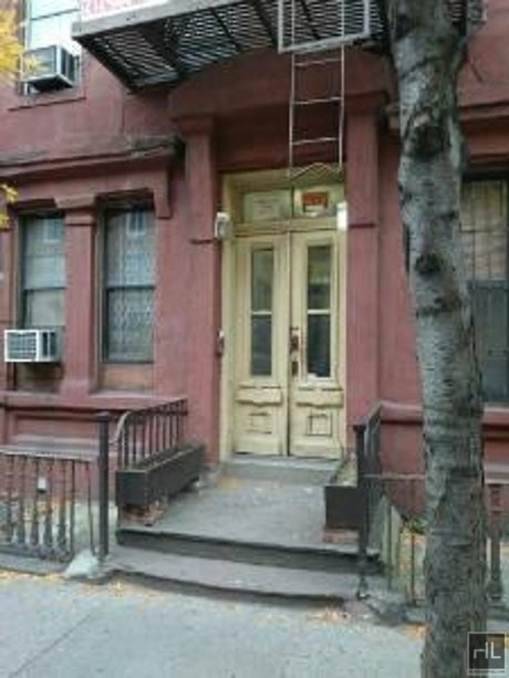 East 9th Street - Photo 0