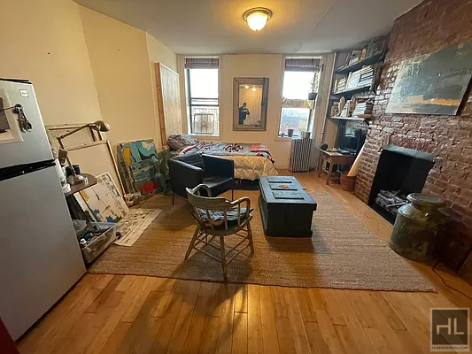 197 Bedford Avenue - Photo 3