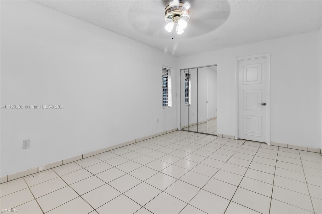 6810 Sw 130th Ave - Photo 12