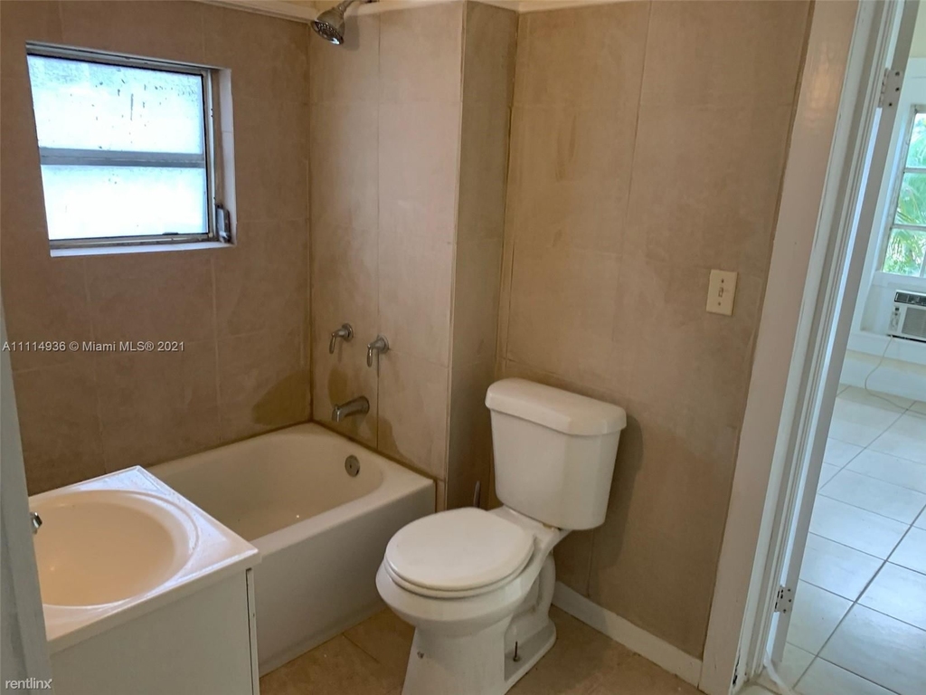 2780 Nw 57th St - Photo 41