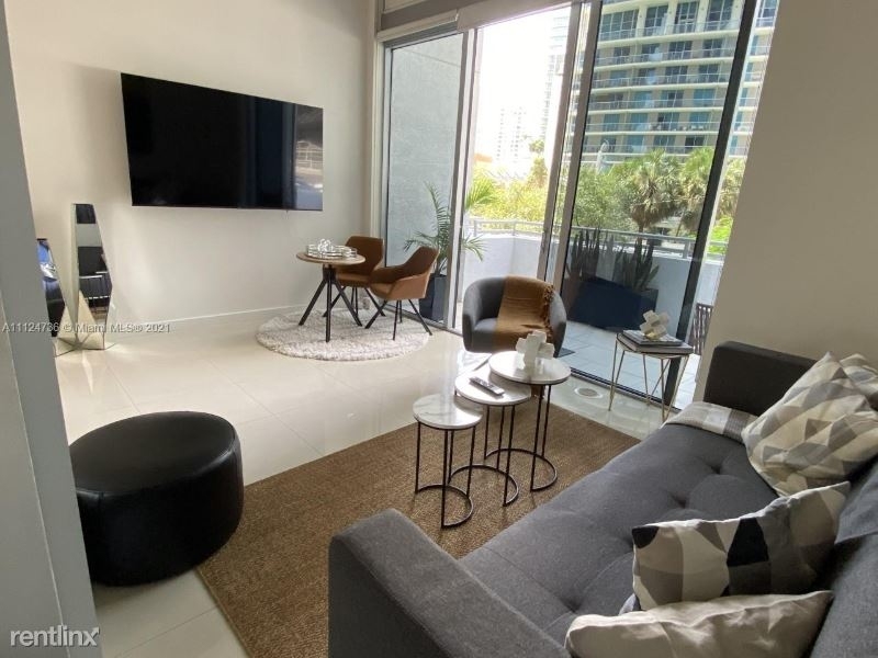 1050 Brickell Ave 214 - Photo 4