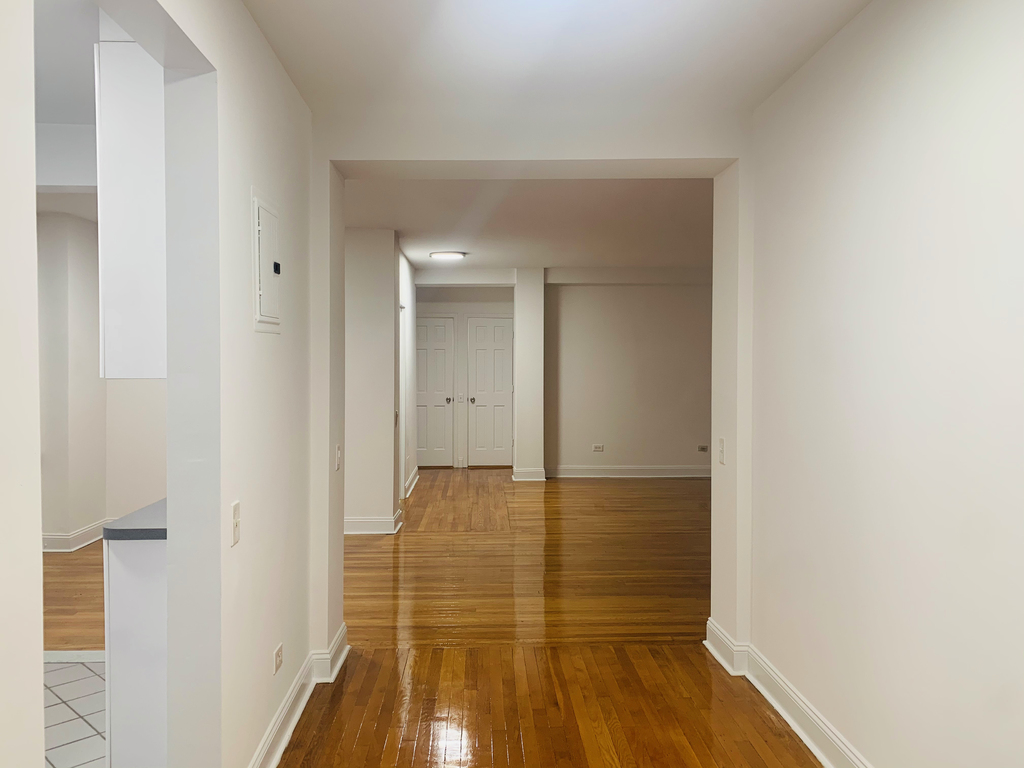 150 Greenway Terrace - Photo 1