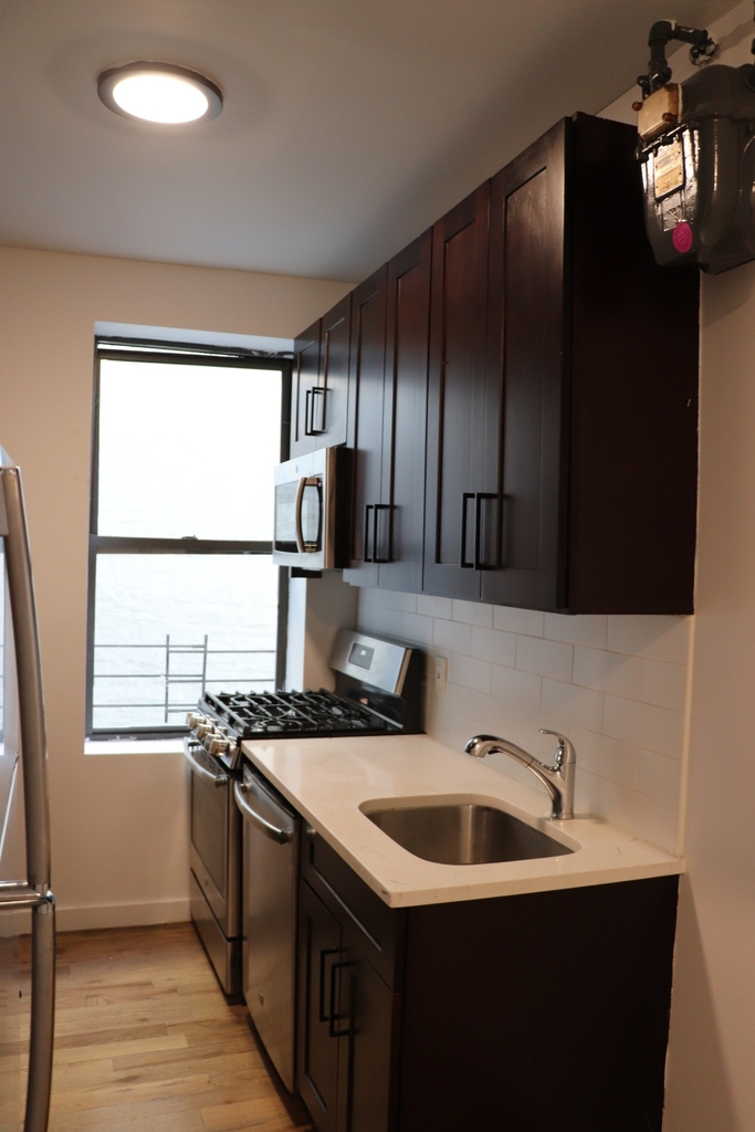 700 West 175th Street - Photo 2