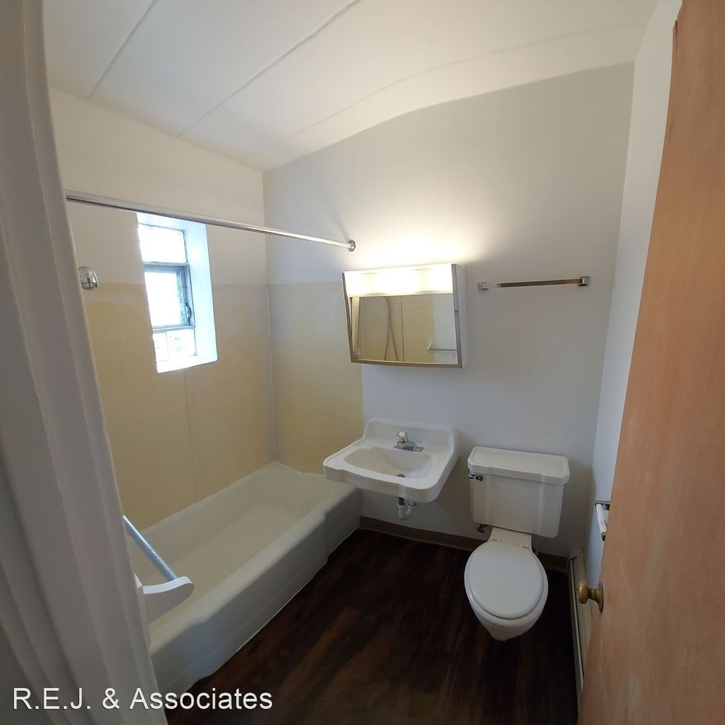 2112 S 17th Ave - Photo 4