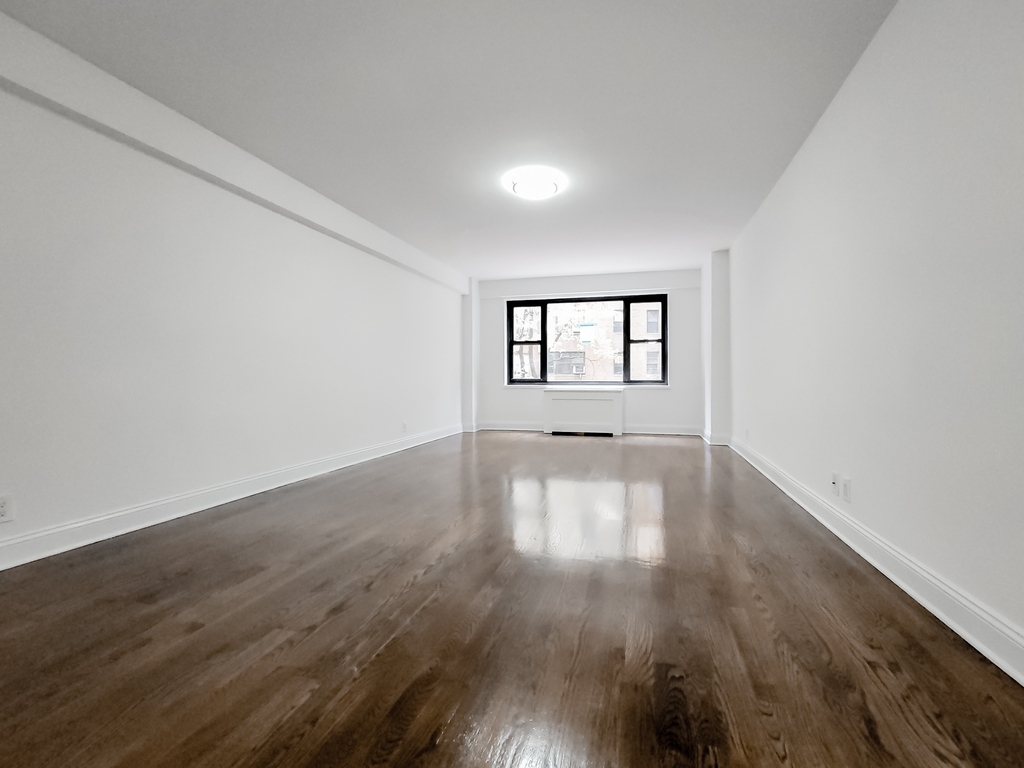 405 East 56th Street - Photo 6